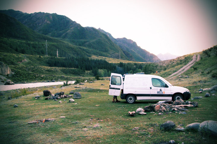 46892425815608347464321n425815608347